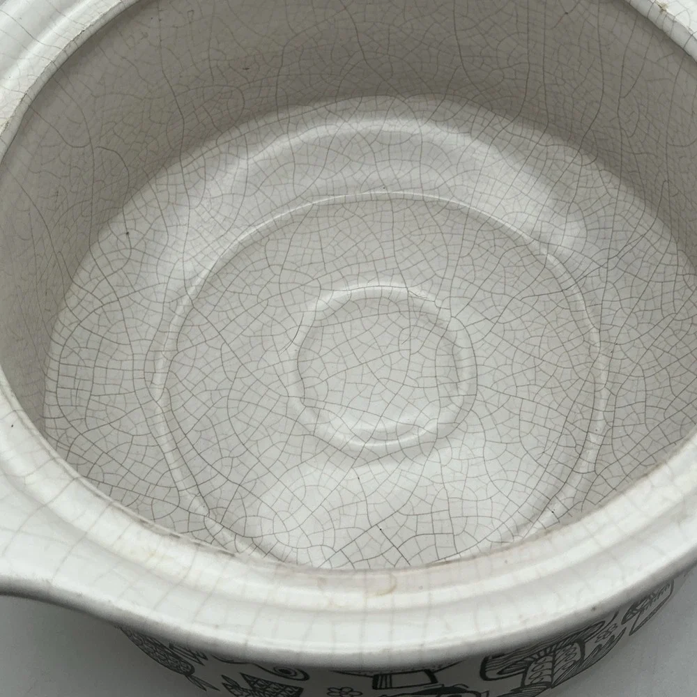 Vintage 70s Retro Stoneware Lidded Casserole 2Qt Mushrooms Black‎ White Crackle